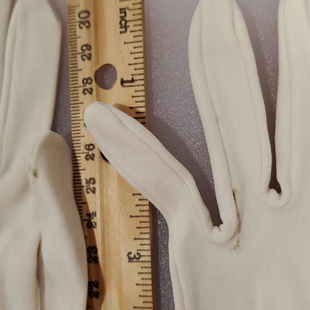 Vintage child size ivory cream gloves 1st Communion Confirmation dress